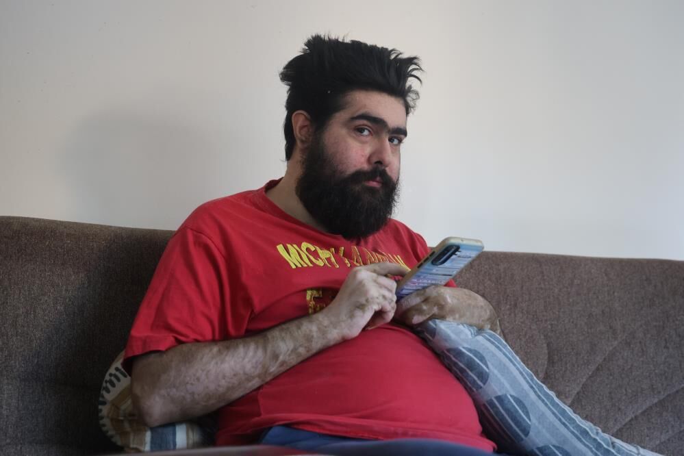 Hatayda Telefon Bagimlisi Baris Sanal Dunyadaki Yasamina Geri Dondu4
