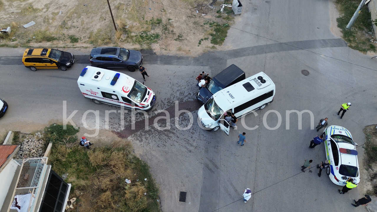 Karaman Son Dakika Ogrencileri Tasiyan Okul Servisi Kaza Yapti6