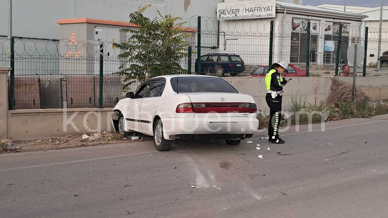 Karamanda 3 Kisinin Yaralandigi Kaza Kamerada7