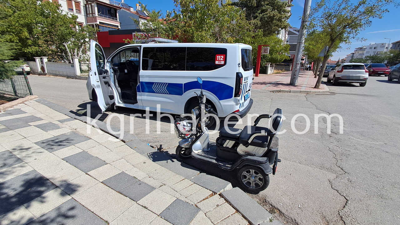 Karamanda 3 Tekerlekli Elektrikli Bisikletin Devrildigi Kazada 1 Kisi Yaralandi1