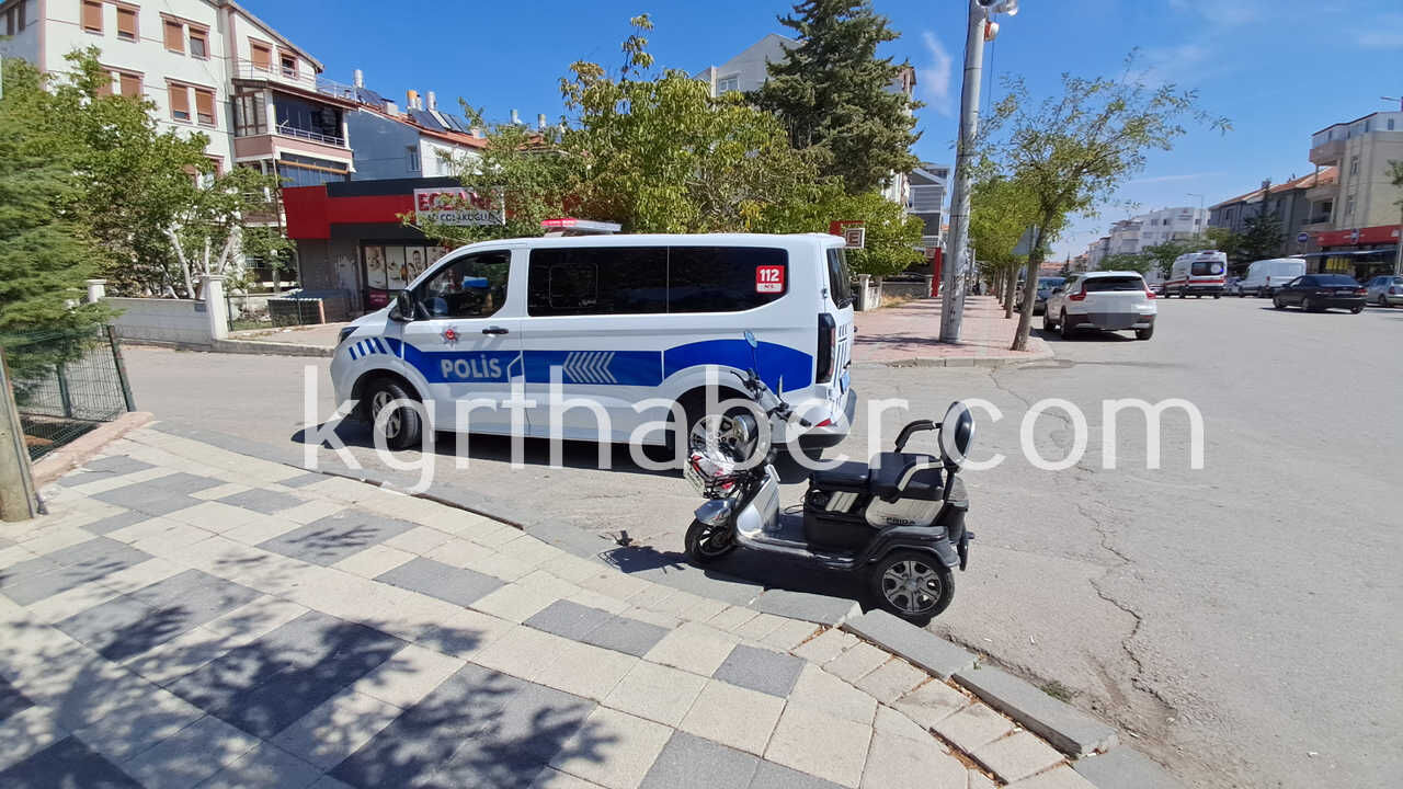 Karamanda 3 Tekerlekli Elektrikli Bisikletin Devrildigi Kazada 1 Kisi Yaralandi2