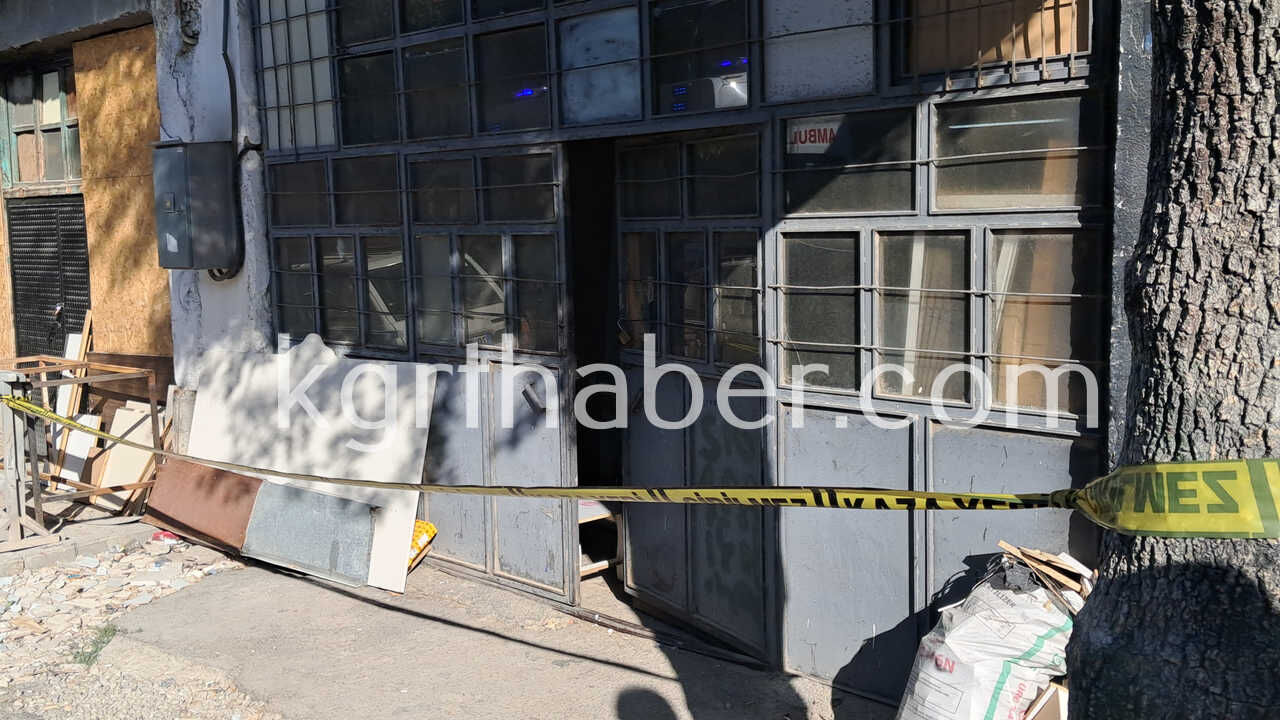 Karamanda 30 Yasindaki Genc Is Yerinde Olu Bulundu0
