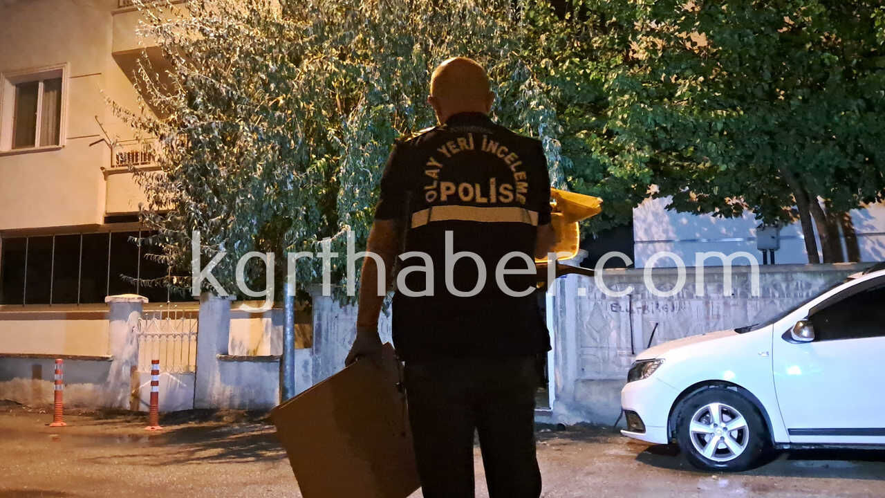 Karamanda Acilan Ates Sonucu Bir Is Yeri Zarar Gordu0