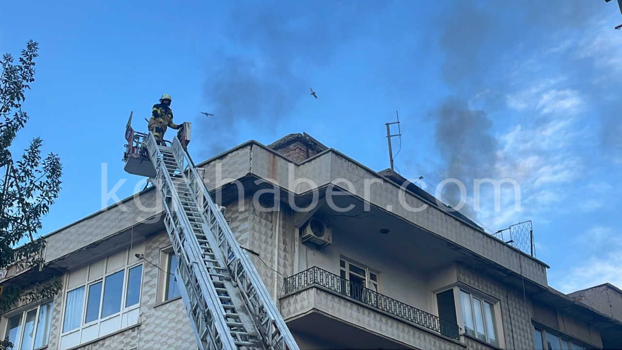 Karamanda Cati Yangini Cok Sayida Ekip Sevk Edildi5