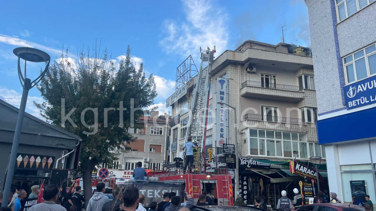 Karamanda Cati Yangini Cok Sayida Ekip Sevk Edildi8