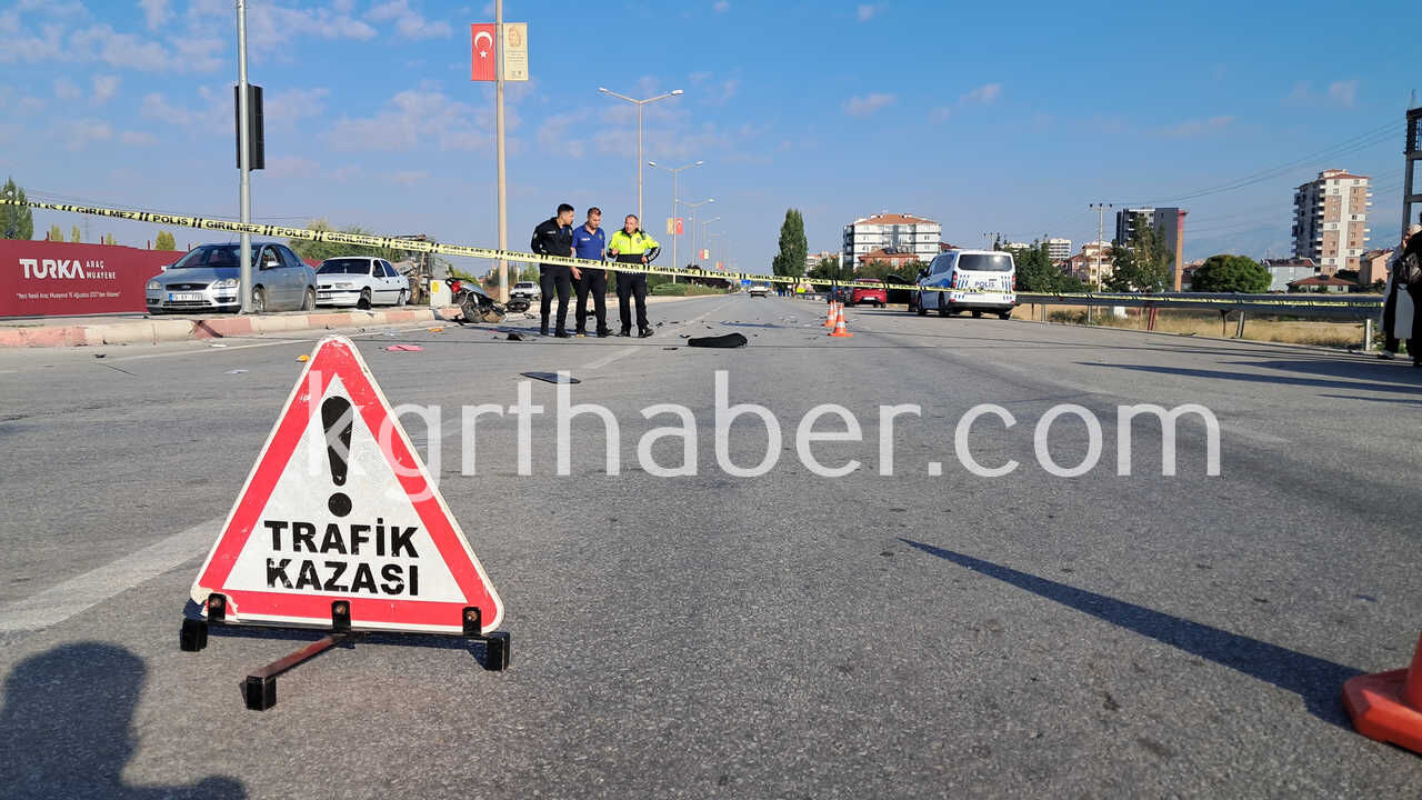 Karaman'da Cip Elektrikli Bisiklete Çarptı 15 Yaşındaki Sürücü Ağır Yaralandı1