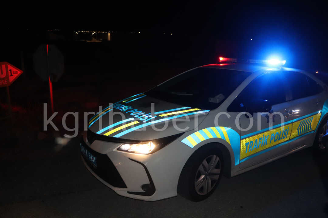 Karamanda Ciple Carpisarak 20 Metre Suruklenen Motosikletin Surucusu Yaralandi8