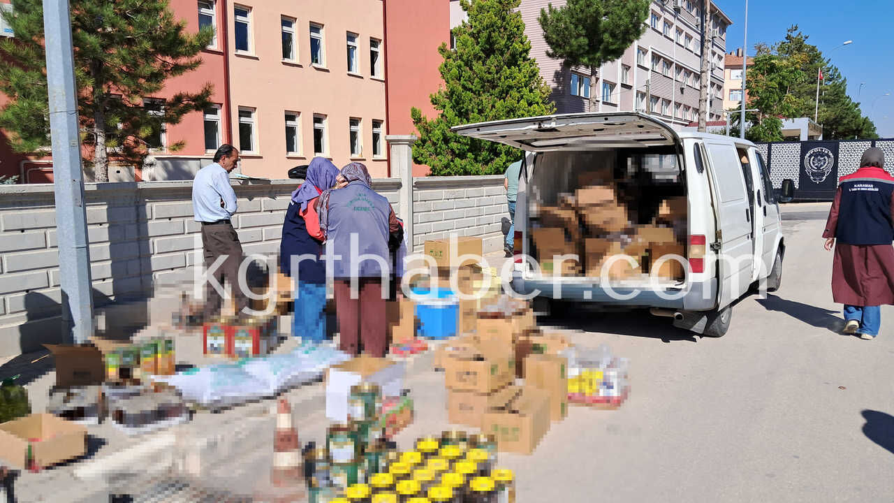 Karamanda Gida Guvenligi 1 Operasyonu Yuzlerce Kilo Ve Litre Urun Ele Gecirildi11