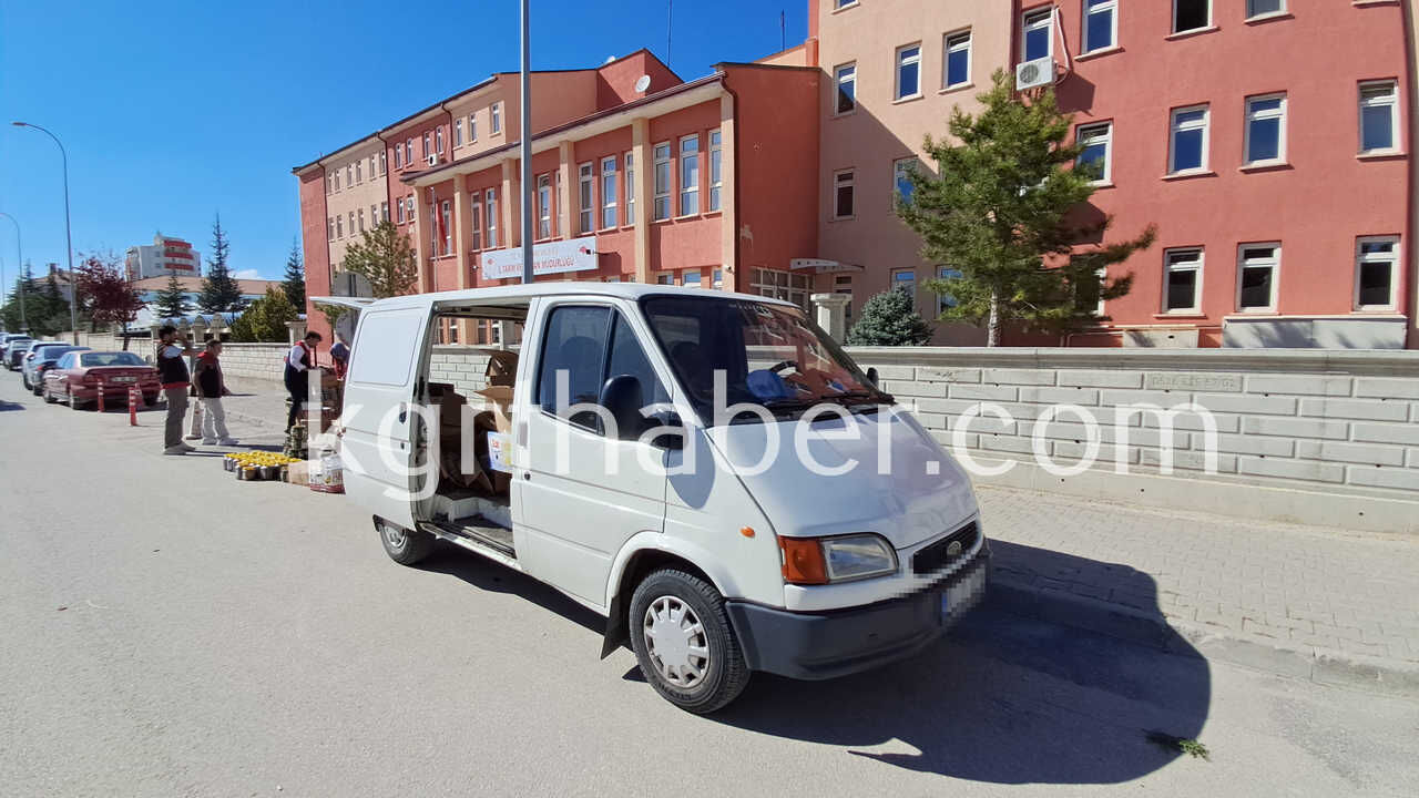 Karamanda Gida Guvenligi 1 Operasyonu Yuzlerce Kilo Ve Litre Urun Ele Gecirildi6