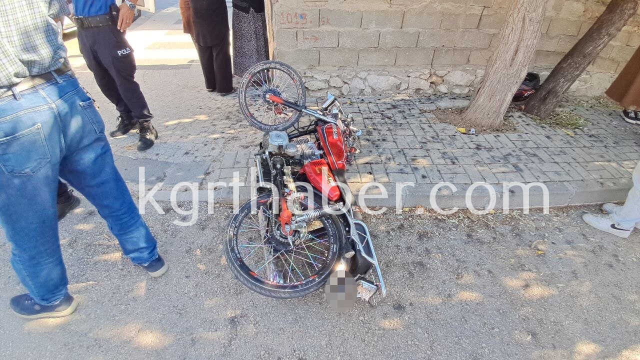 Karamanda Hafif Ticari Aracla Motosiklet Carpisti 1 Lise Ogrencisi2