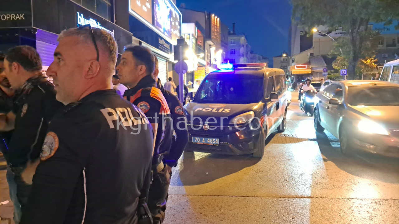 Karamanda Kalabalik Grubun Sokak Ortasindaki Kavgasi Kamerada 6 Yarali4