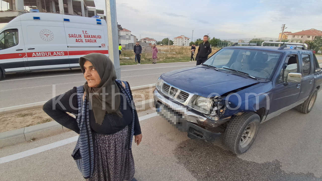Karamanda Kavsakta Carpisan Araclardan Biri Karsi Seride Gecti Digeri Insaat Alanina Devrildi6