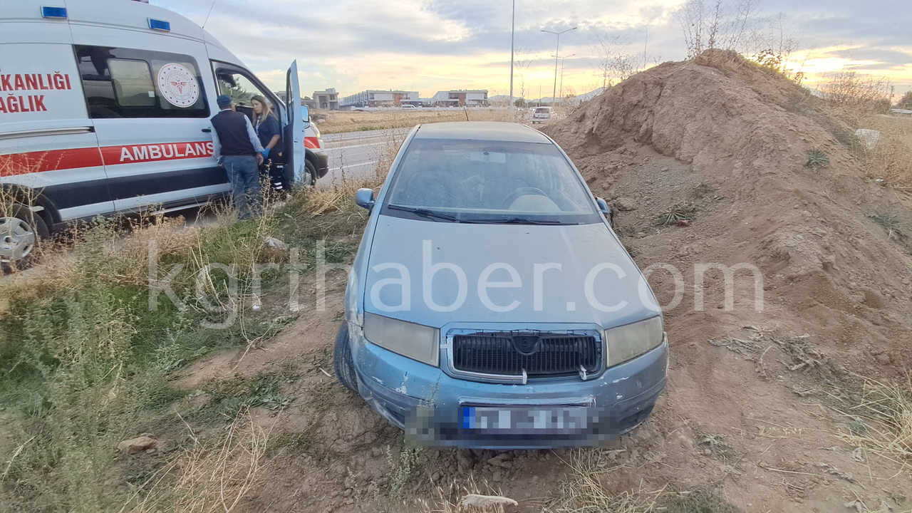 Karamanda Kavsakta Carpisan Araclardan Biri Karsi Seride Gecti Digeri Insaat Alanina Devrildi7