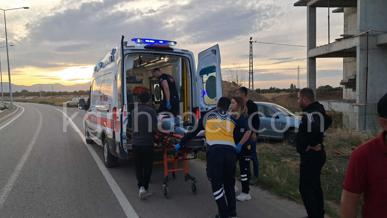 Karamanda Kavsakta Carpisan Araclardan Biri Karsi Seride Gecti Digeri Insaat Alanina Devrildi8