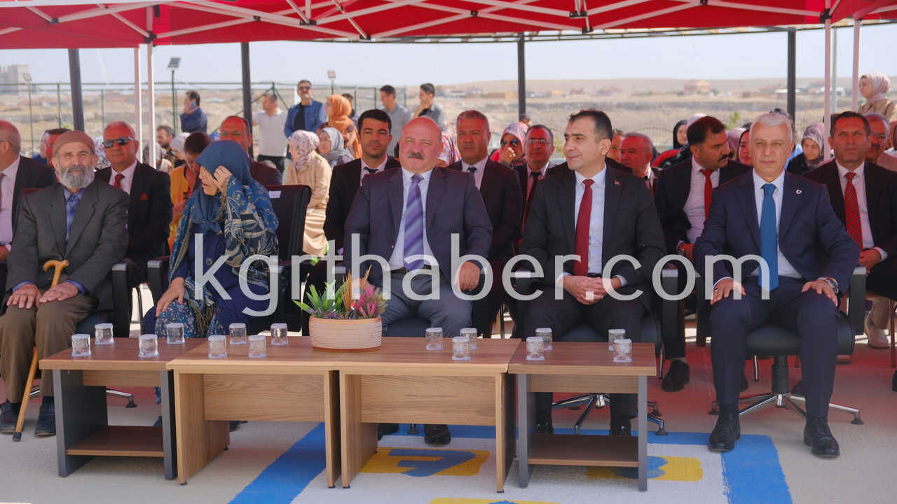 Karamanda Ogrenciler Yeni Egitim Yilina Coskuyla Basladi5