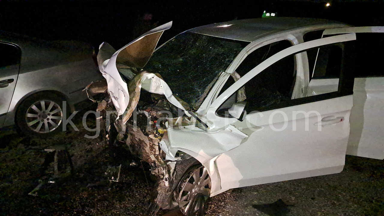 Karamanda Otomobiller Kafa Kafaya Carpisti 2 Olu 2Si Agir 5 Yarali6