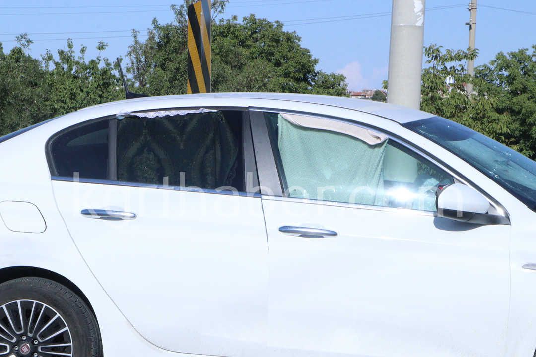 Karaman’da Otomobiller Kavşakta Çarpıştı 1’I Bebek, 3’Ü Çocuk 6 Yaralı2