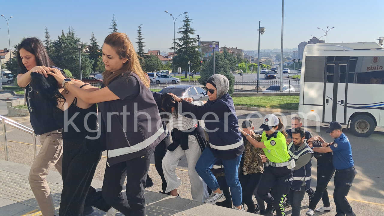Karamanda Sokaklar Guvende Operasyonu 10 Supheli Tutuklandi1