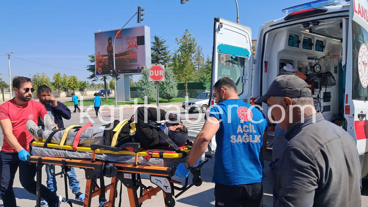 Karamanda Ters Yonden Gelen Alkollu Surucu Motokurye Ile Carpisti 1 Yarali3
