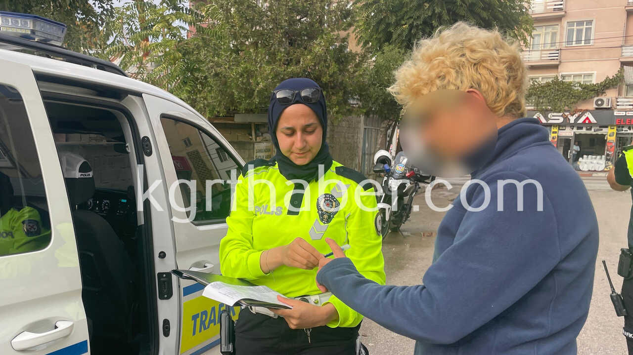 Karamanda Trafik Denetimi Ters Yone Giren 16 Yasindaki Surucuye 12 Bin 500 Lira Ceza1