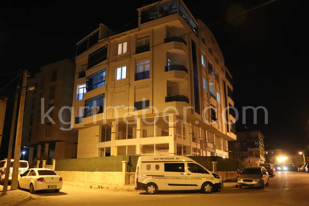 Karamanda Yalniz Yasayan 86 Yasindaki Kadin Evinde Olu Bulundu5