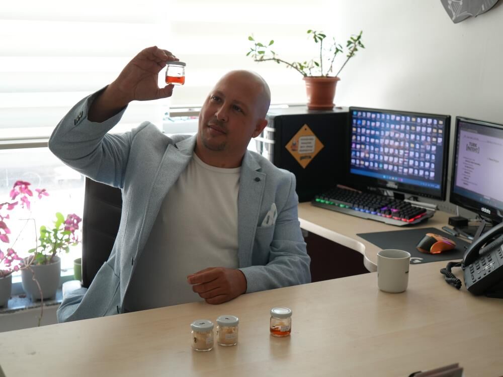 Ormandan Laboratuvara Mantardan Gunesten Koruyan Krem2
