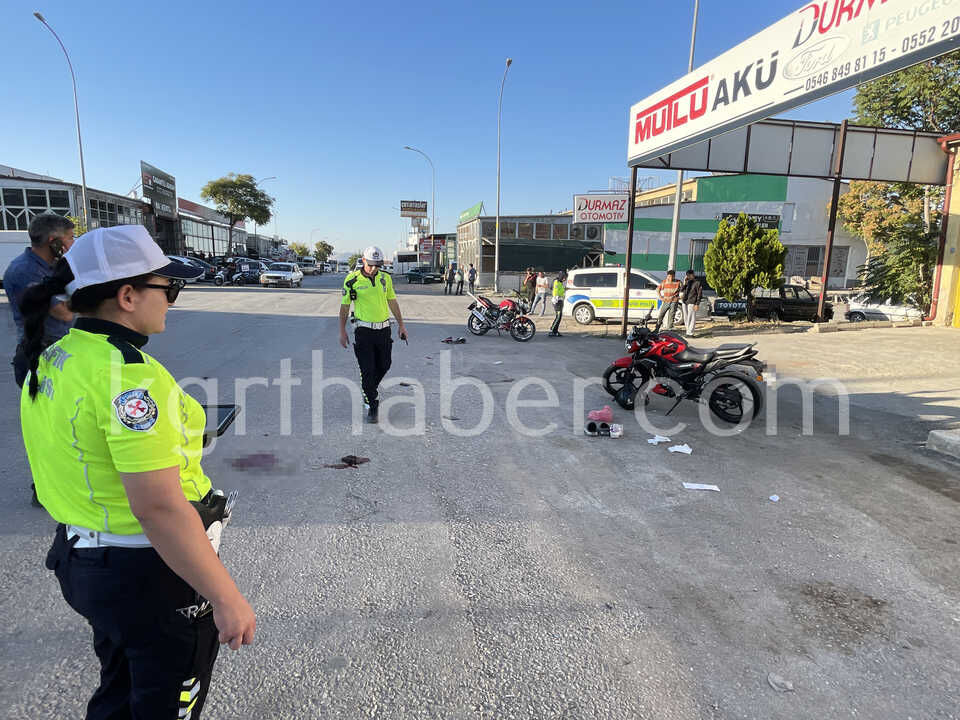 Sanayide Iki Motosiklet Boyle Carpisti 1I Agir 3 Yarali6