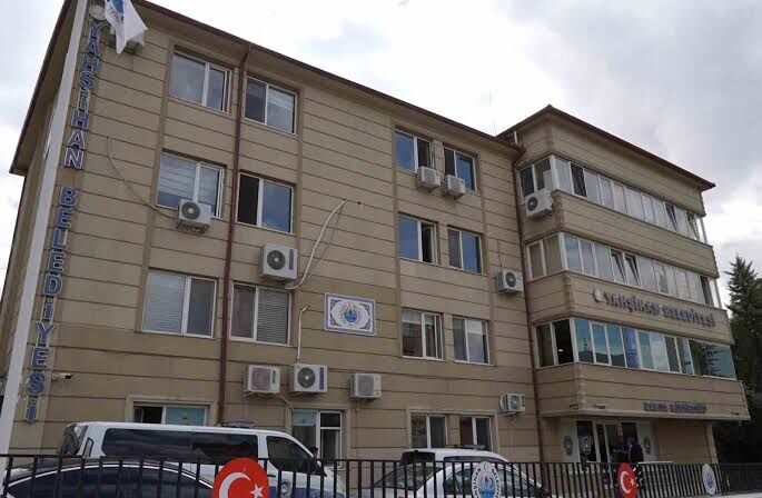 Yahsihan Belediyesinde Operasyon 31 Supheli Gozaltina Alindi (3)
