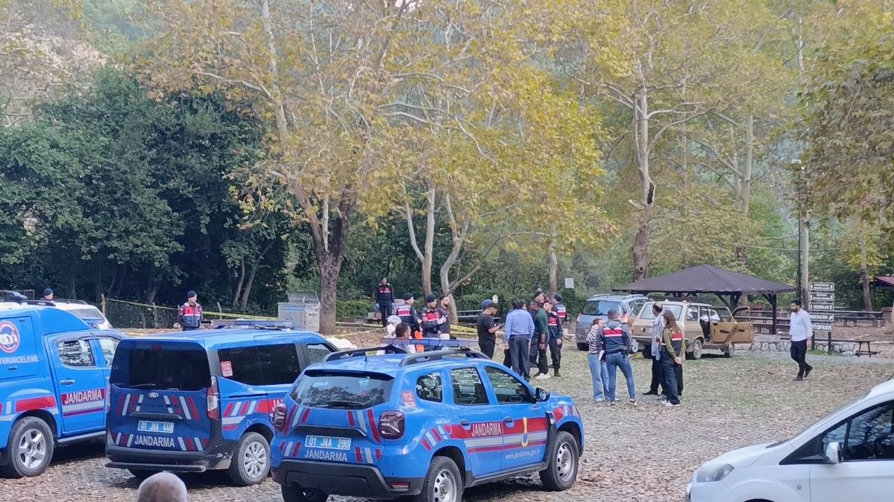 Adanada Piknikte Silahli Saldiri 22 Yasindaki Sevda Hayatini Kaybetti (4)