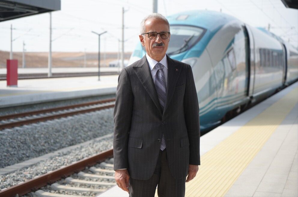 Bakan Uraloglundan Karaman Ulukisla Hizli Tren Hatti Aciklamasi 2028 Hedefi3