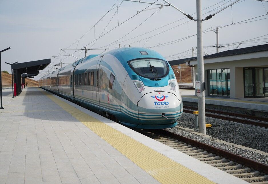 Bakan Uraloglundan Karaman Ulukisla Hizli Tren Hatti Aciklamasi 2028 Hedefi7