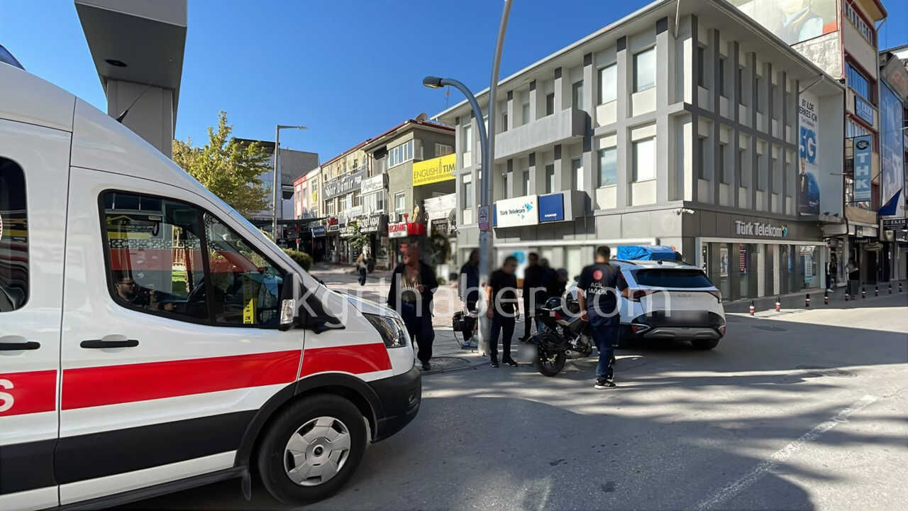 Ismet Pasa Caddesinde Motosiklet Suva Arkadan Carpti0