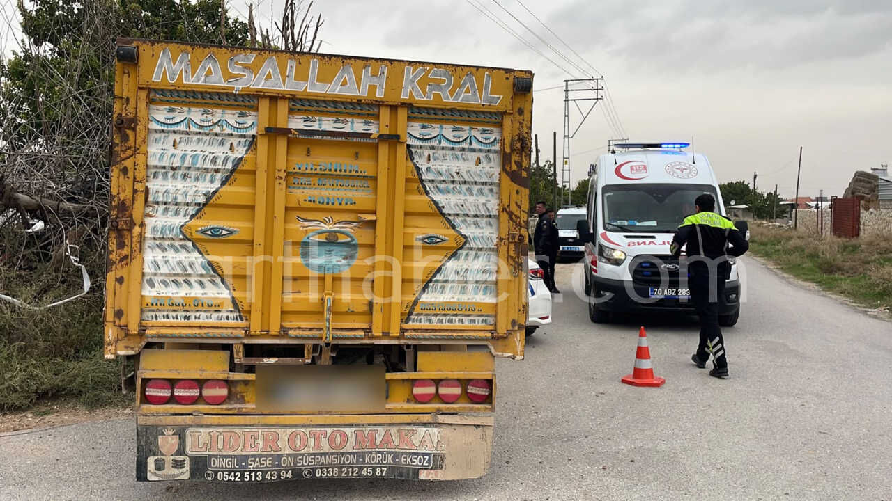 Karaman’da Alkollü Sürücünün Kullandığı Kamyonet Polis Otosuyla Çarpıştı 2 Polis Yaralı3