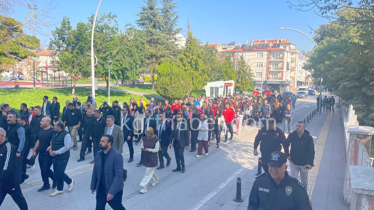 Karamanda Amator Spor Haftasi Etkinlikleri Kortej Yuruyusuyle Basladi0