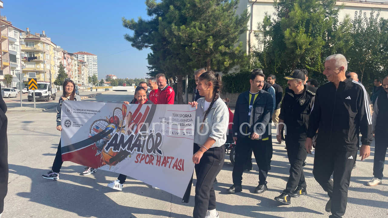 Karamanda Amator Spor Haftasi Etkinlikleri Kortej Yuruyusuyle Basladi6