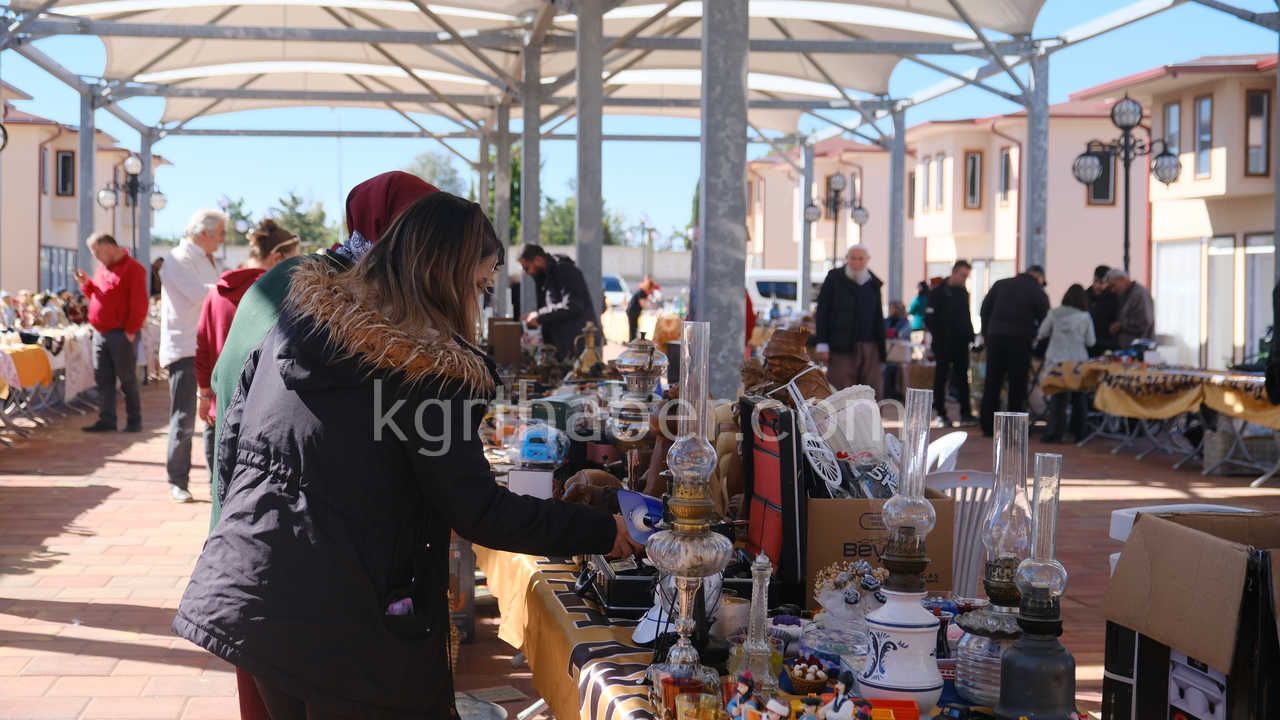 Karaman’da Antika Ve Ikinci El Eşya Pazarı Kuruldu Fiyatlar 10 Liradan 100 Bin Liraya Kadar Çıkıyor10