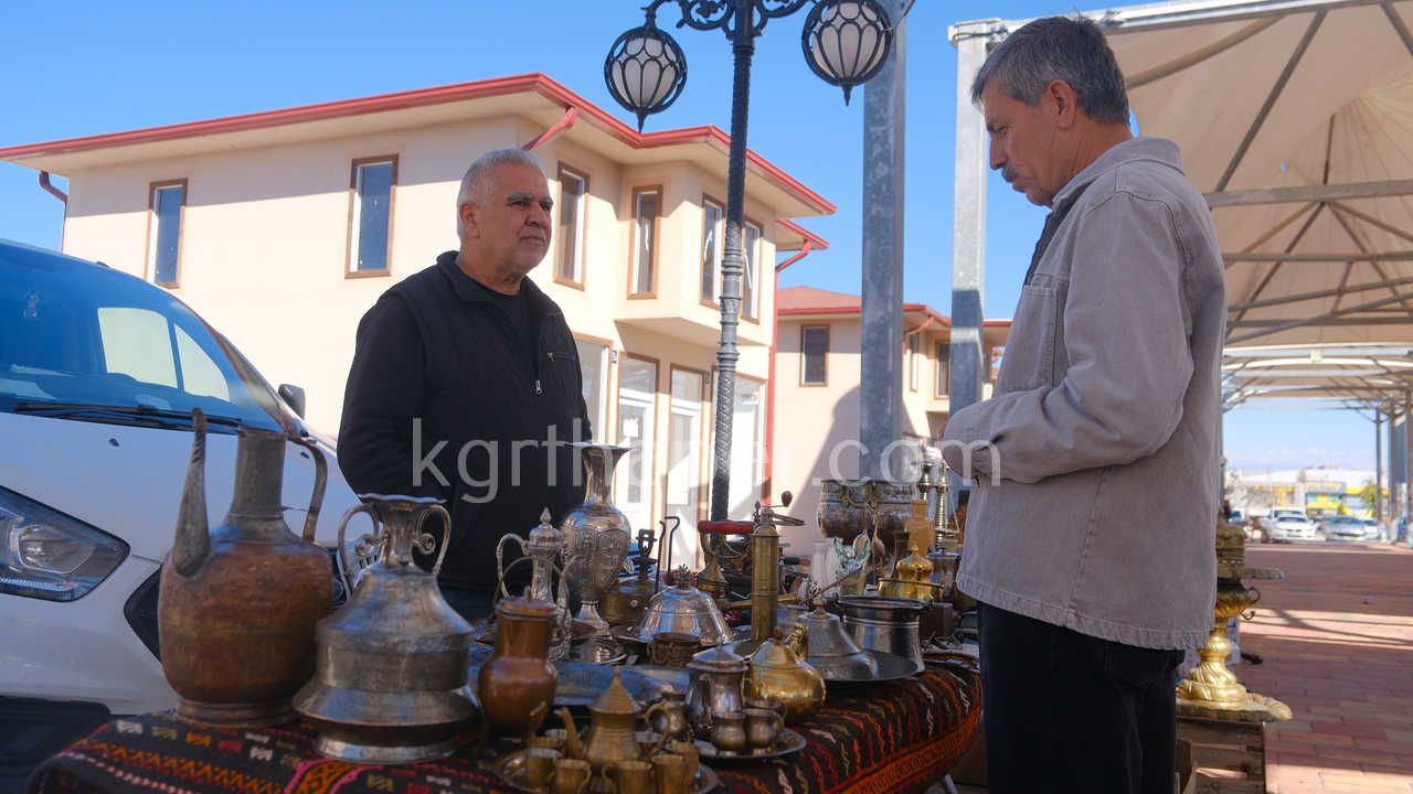 Karaman’da Antika Ve Ikinci El Eşya Pazarı Kuruldu Fiyatlar 10 Liradan 100 Bin Liraya Kadar Çıkıyor23