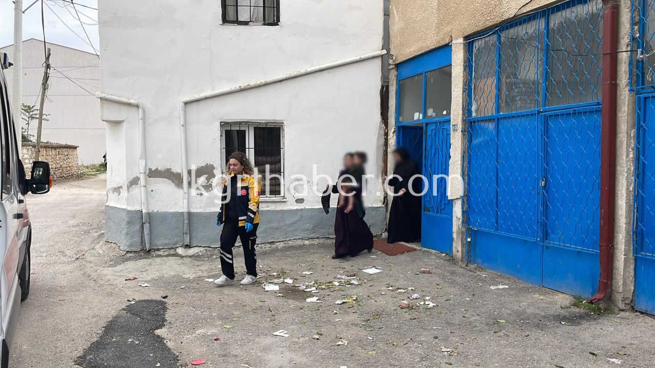 Karamanda Balkondan Dusen 2 Yasindaki Cocuk Yaralandi3