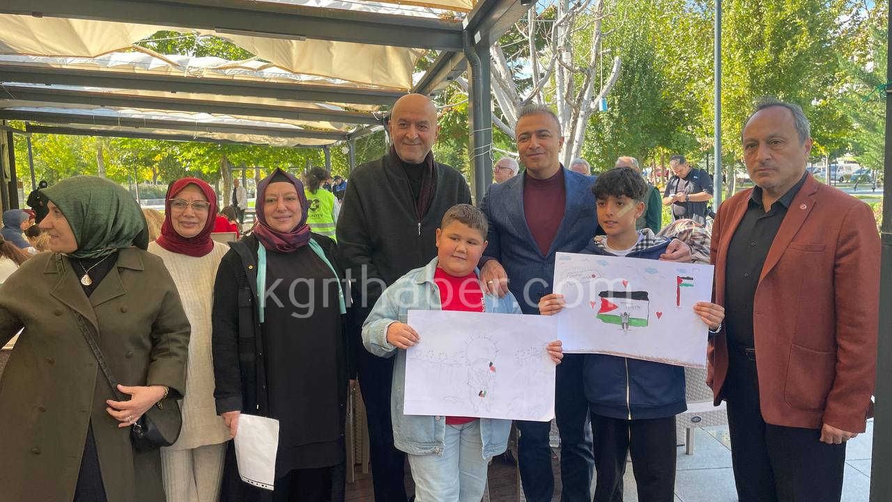 Karamanda Cocuklar Filistin Icin Cizdi3