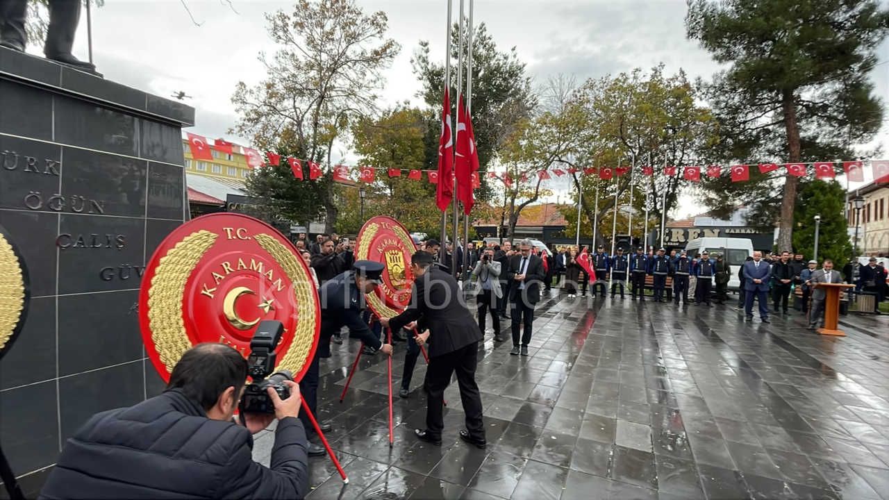 Karamanda Cumhuriyet Bayrami Kutlamalari Celenk Sunma Toreniyle Basladi7