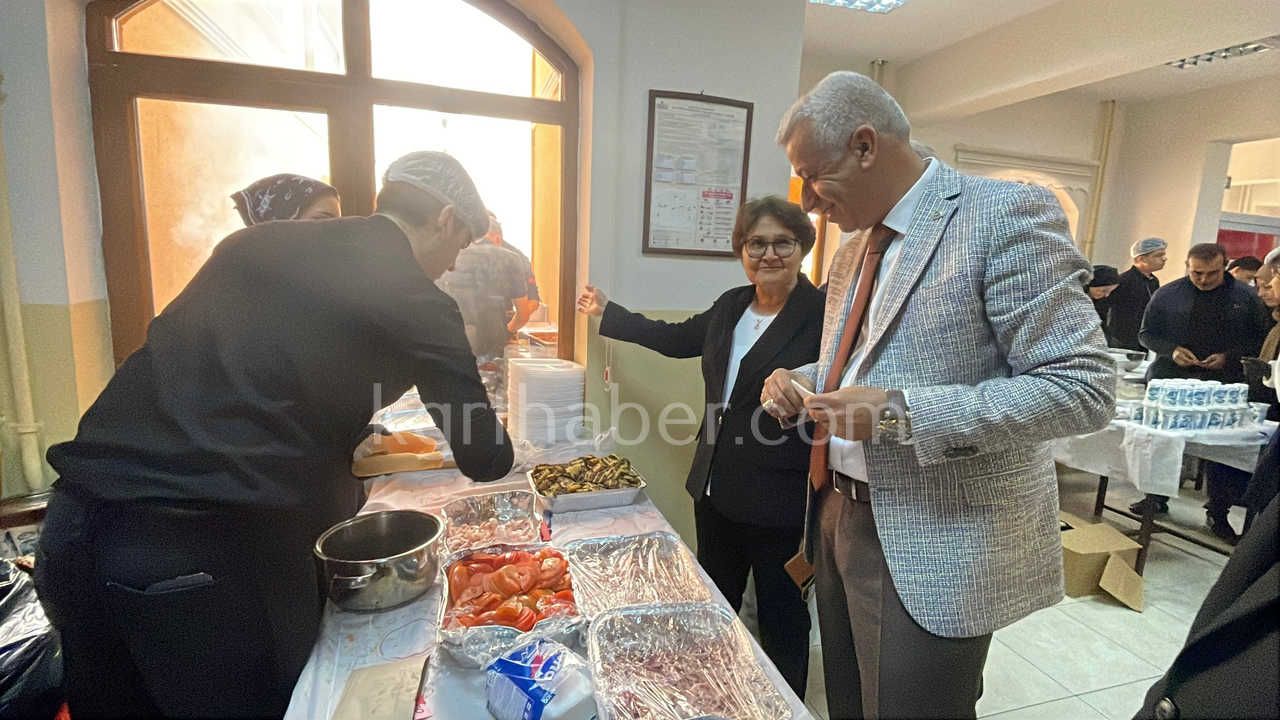 Karamanda Cumhuriyet Bayramina Ozel Kermes Duzenlendi1