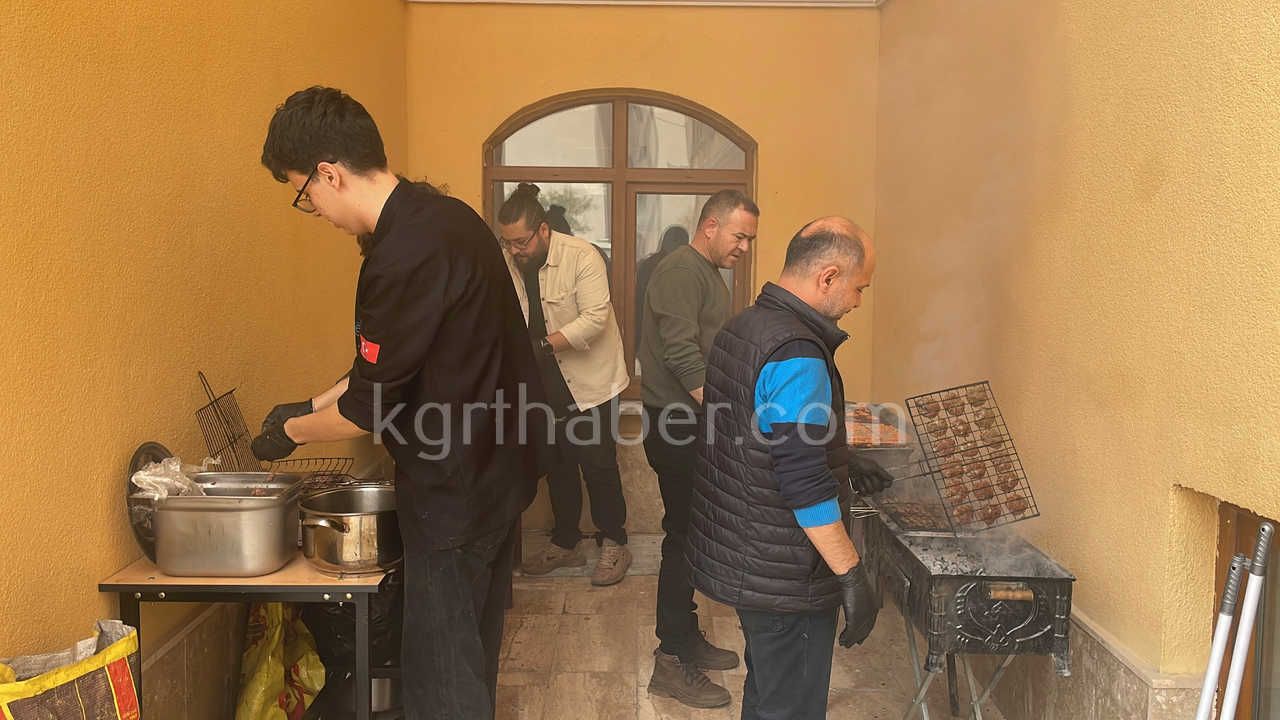 Karamanda Cumhuriyet Bayramina Ozel Kermes Duzenlendi3