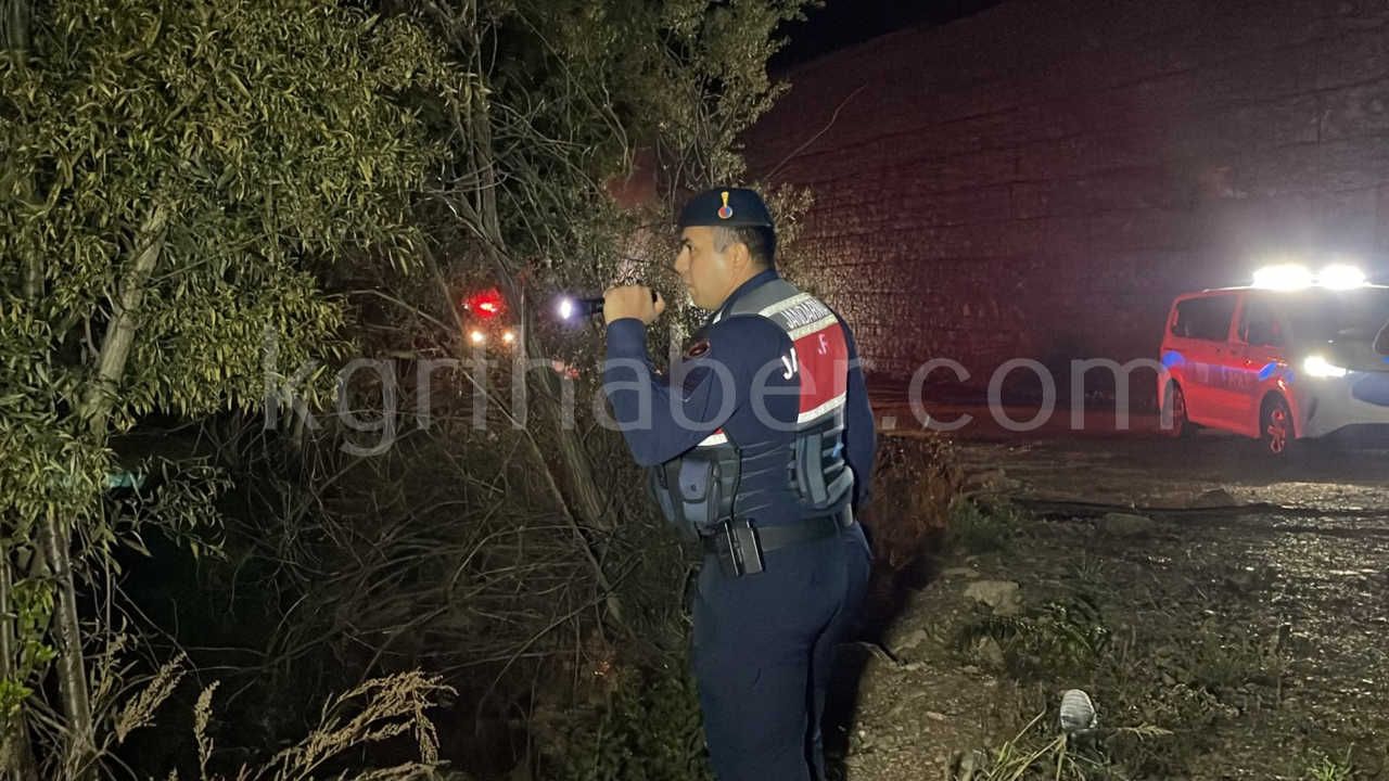 Karamanda Dere Yatagina Dusen Sahis Agir Yaralandi3