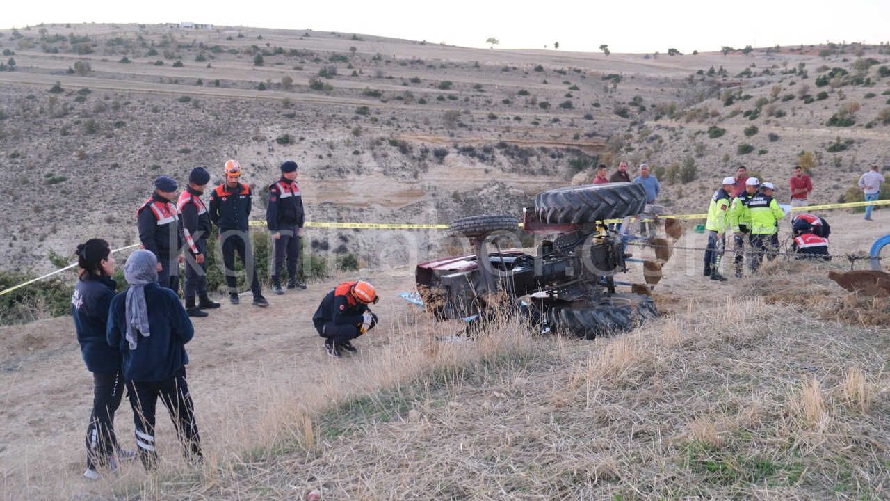 Karaman'da Devrilen Traktörün Altında Kalan Sürücü Hayatını Kaybetti Oğlu Sinir Krizi Geçirdi13