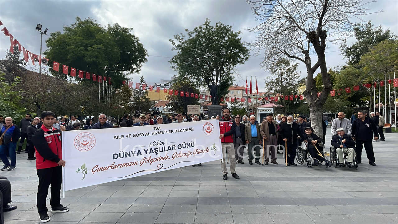 Karamanda Dunya Yaslilar Gununde Farkindalik Yuruyusu2