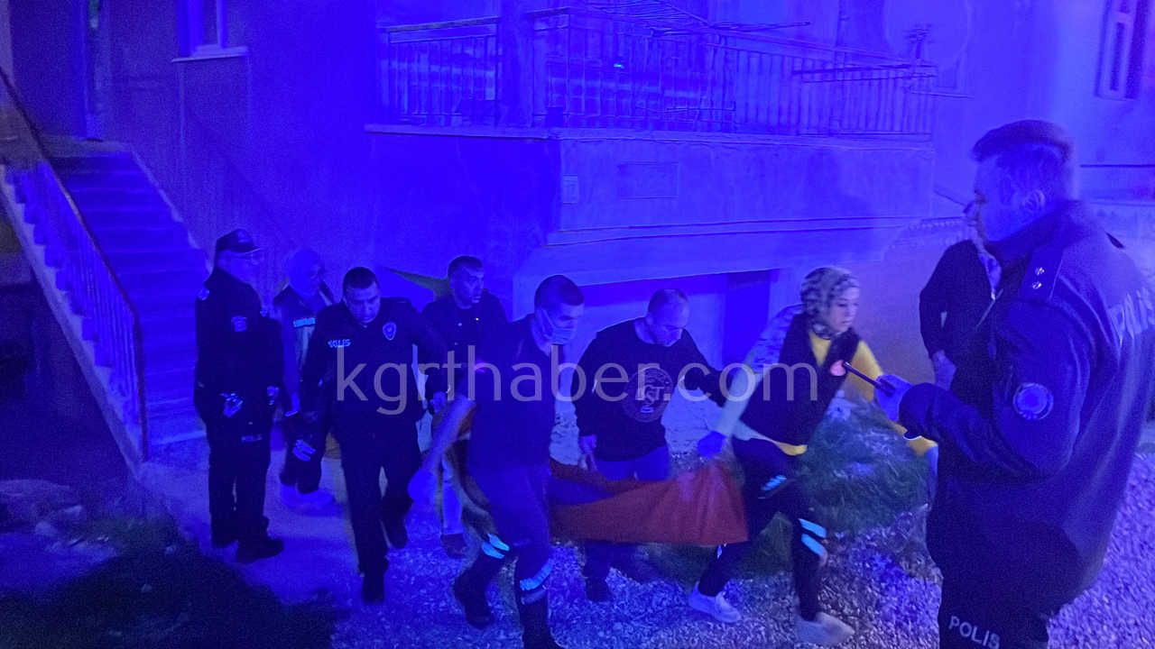Karamanda Gece Yarisi Akilalmaz Olay 2 Kisi Hastanelik Oldu0