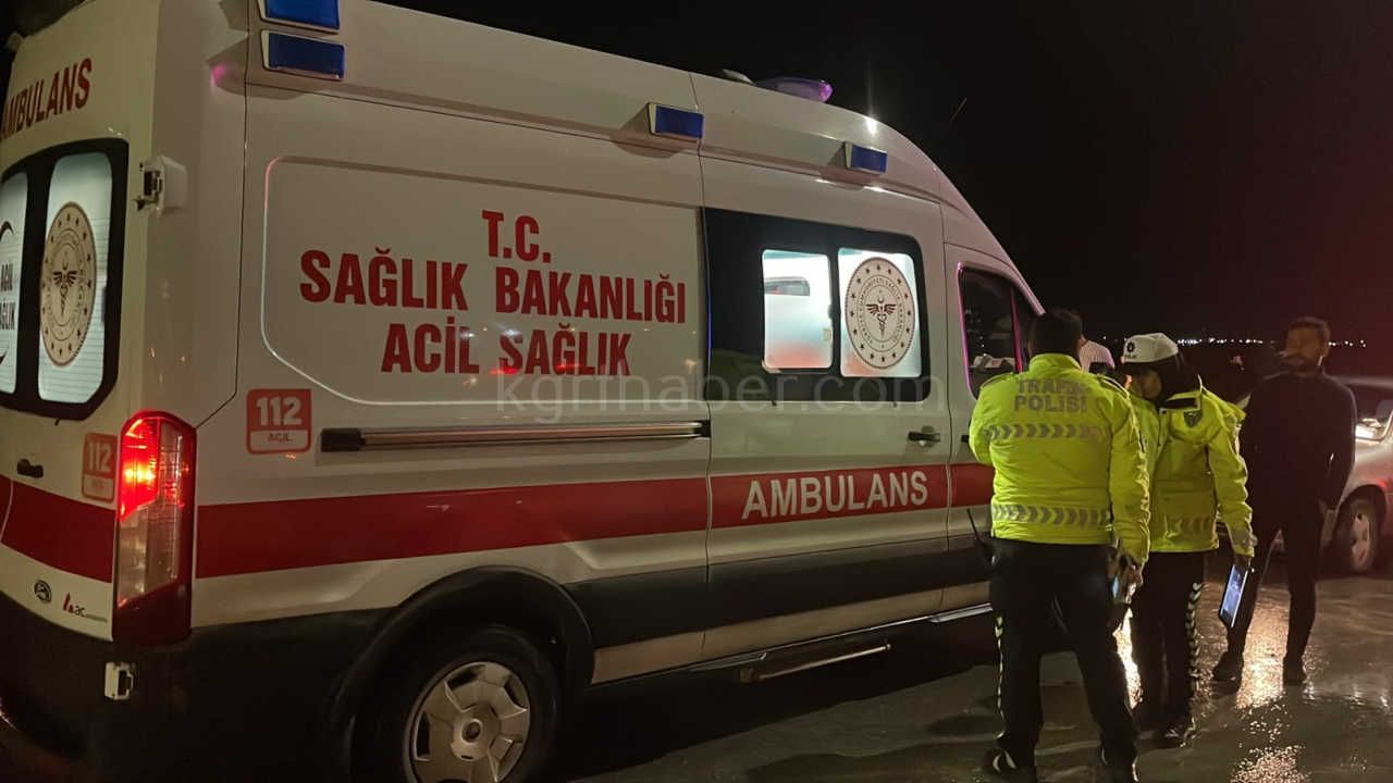 Karamanda Hafif Ticari Arac Karsi Seride Gecerek Sarampole Takla Atti 1 Yarali2
