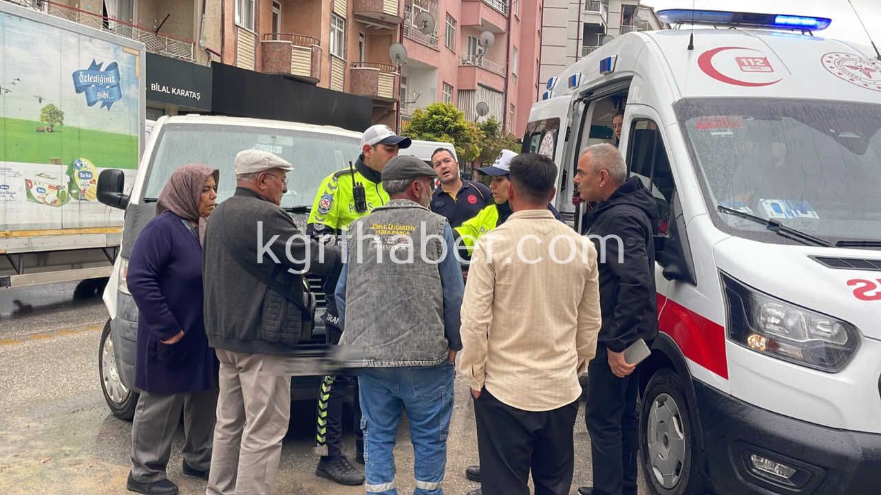 Karamanda Isci Servisi Ile Minibus Carpisti 1 Kisi Bayginlik Gecirdi4