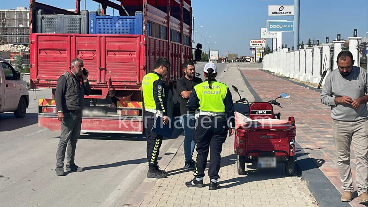 Karamanda Kamyonla Carpisan 3 Tekerlekli Bisiklet 10 Metre Suruklendi 2 Yarali2