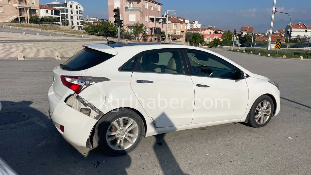 Karamanda Kavsakta Carpistilar 1 Yarali4